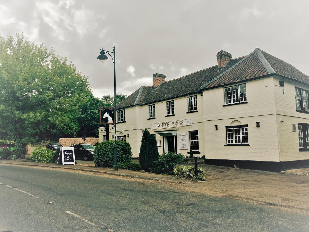 The White Horse Hotel Hertingfordbury Ngoại thất bức ảnh