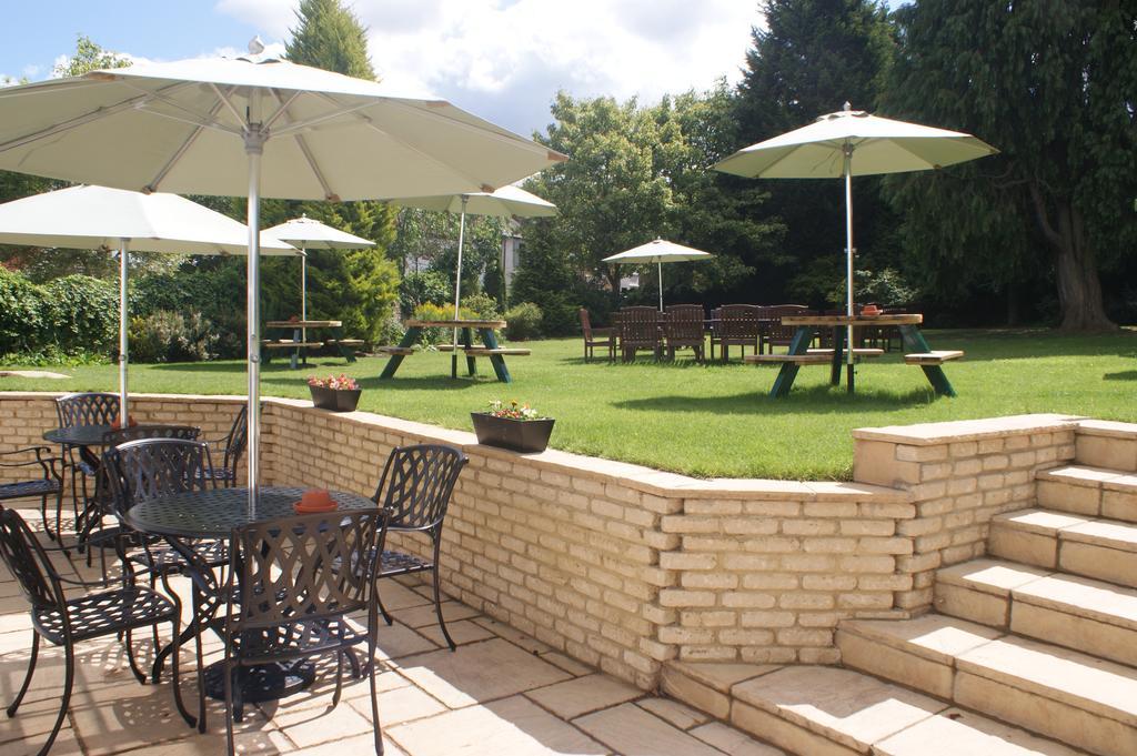 The White Horse Hotel Hertingfordbury Nhà hàng bức ảnh